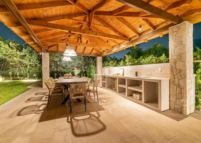 Villa Pelagus Luxury Polychrono