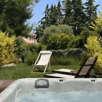 Pelagus Luxury * 폴리크로노