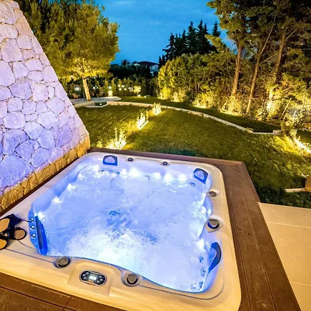Pelagus Luxury *