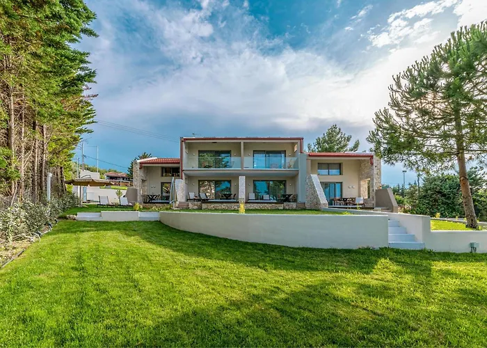 Villa Pelagus Luxury Polikhronon